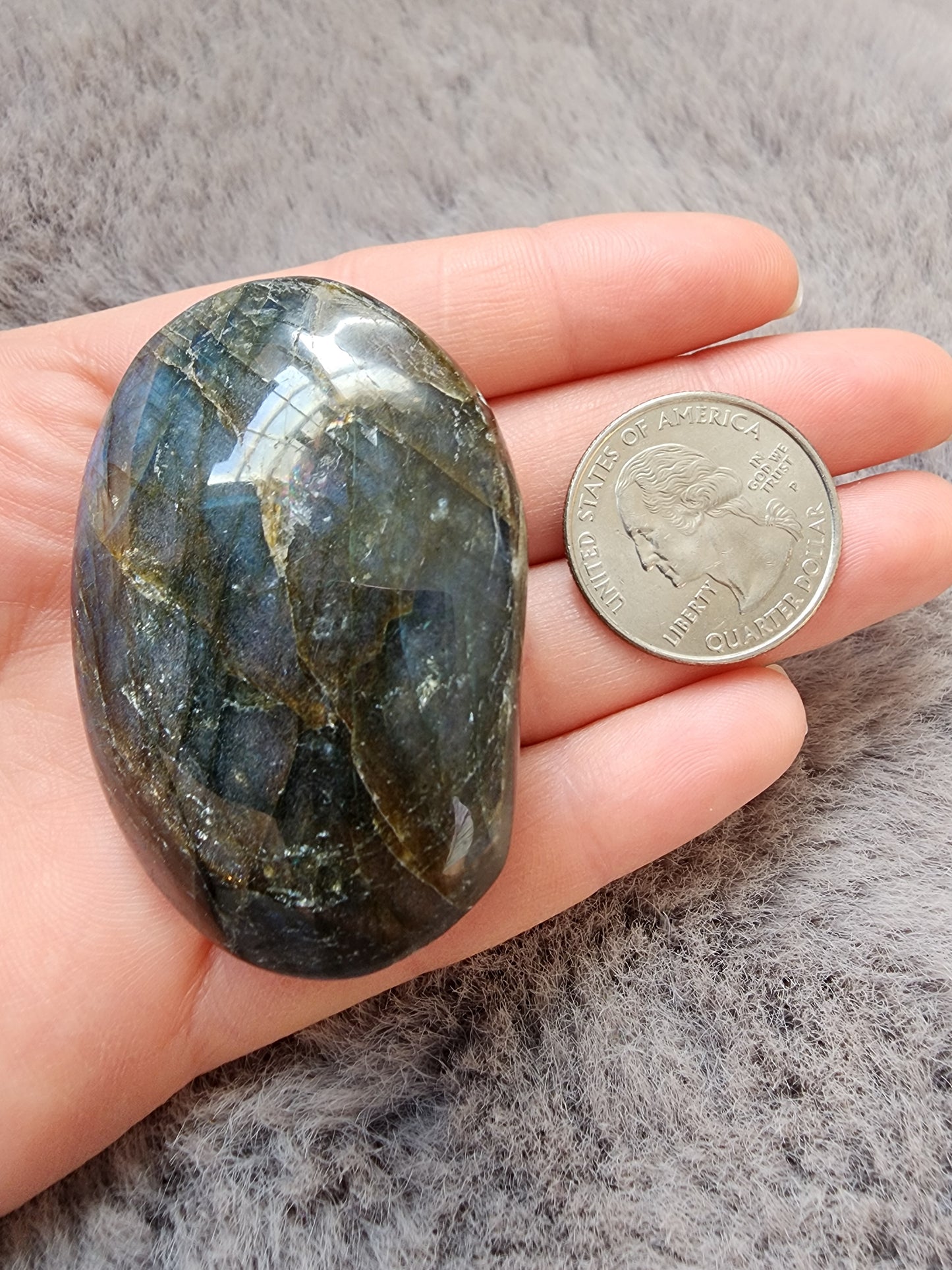 Labradorite Palmstone