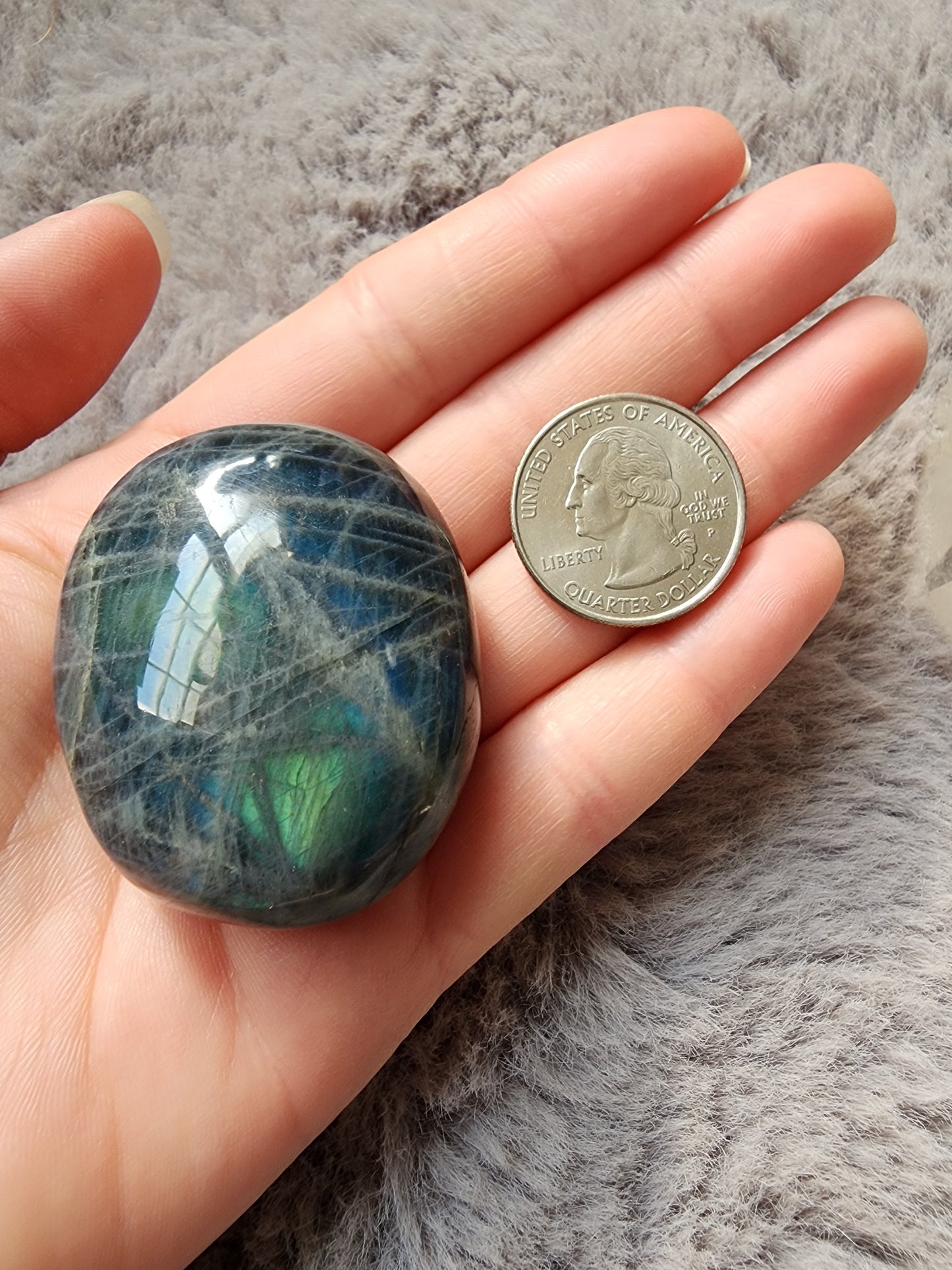 Labradorite Palmstone