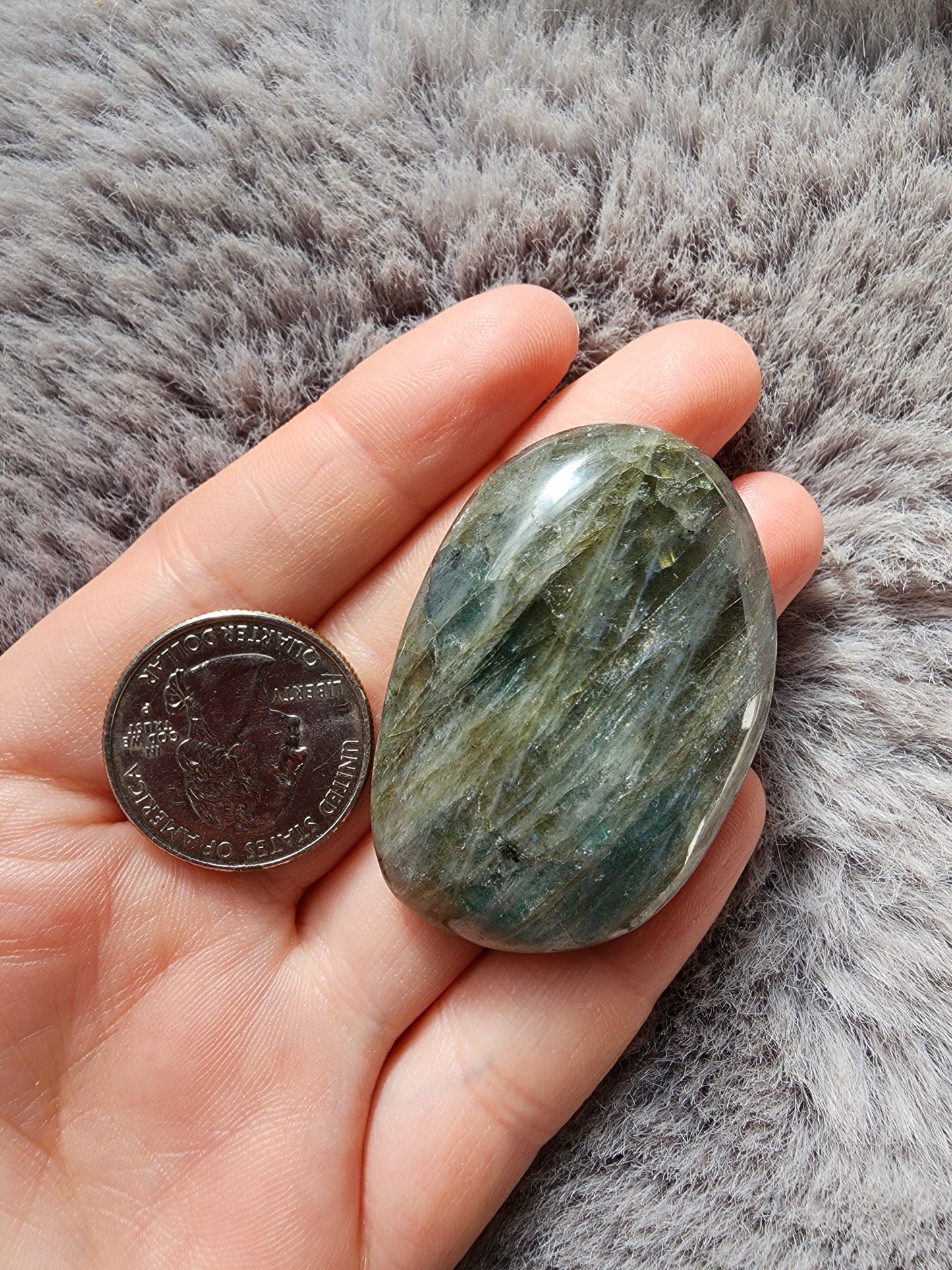 Labradorite Palmstone