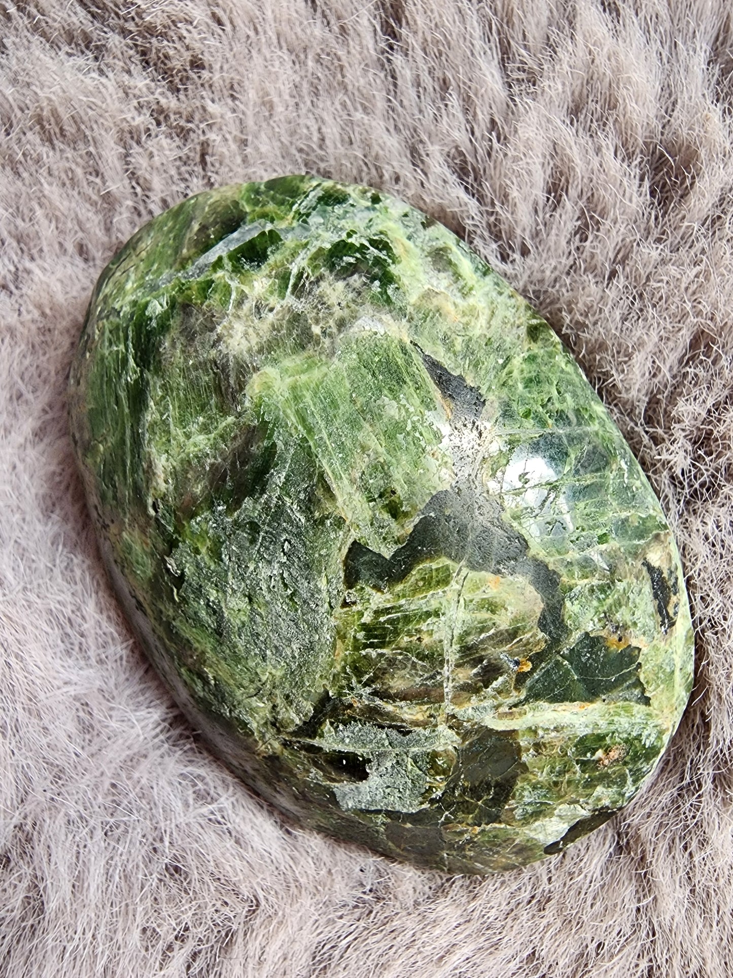 Diopside Palmstone