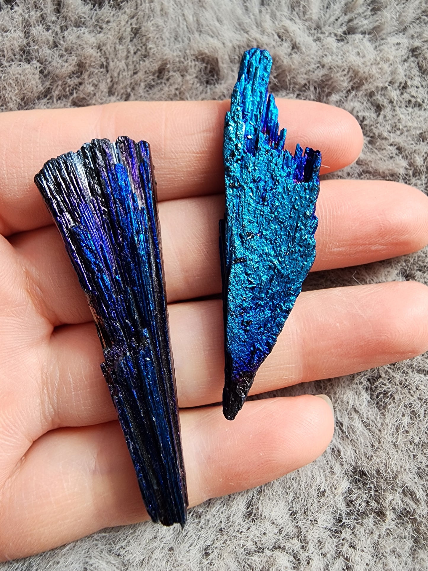 2 Aura Kyanite Fans
