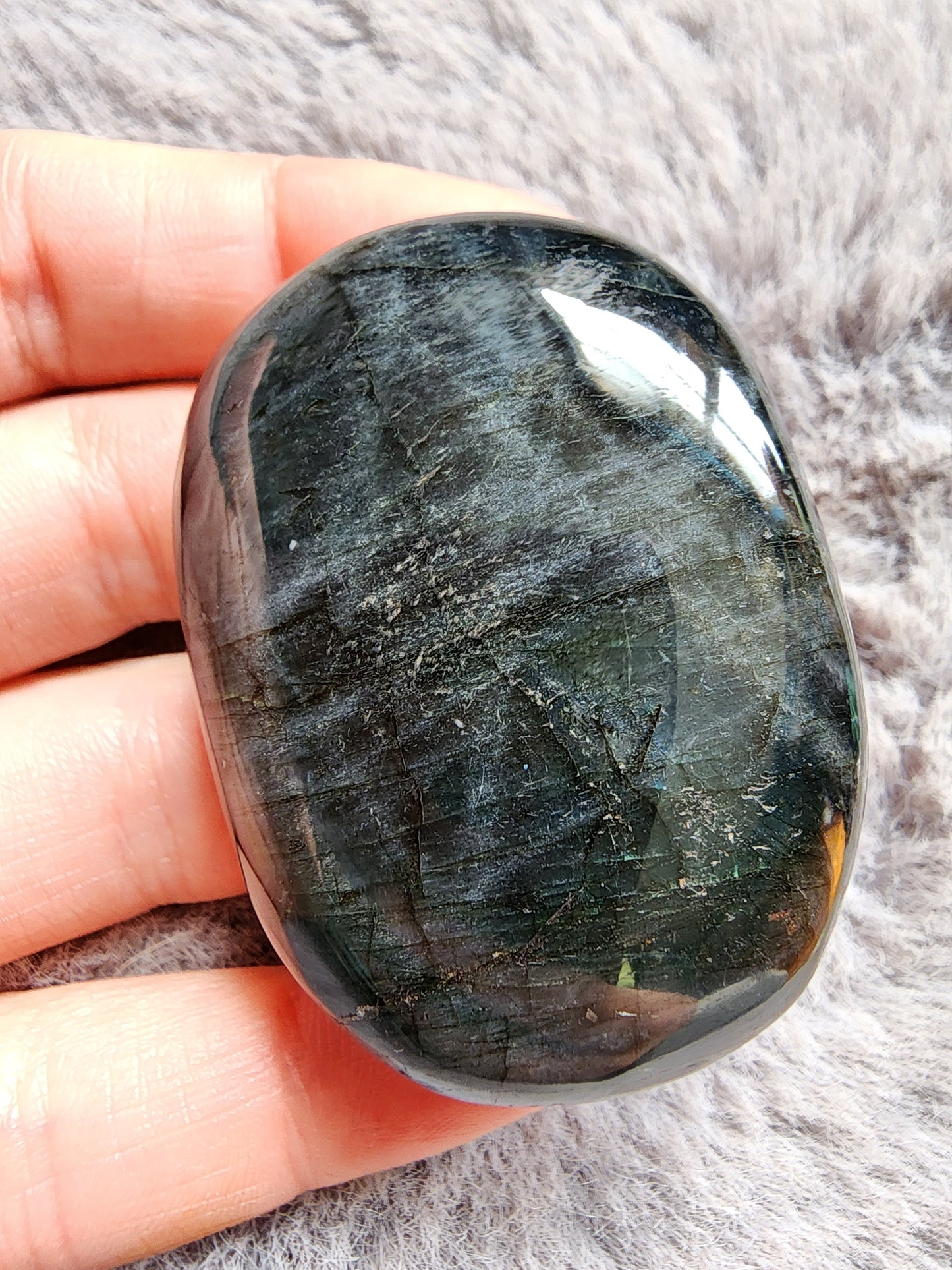 Labradorite Palmstone