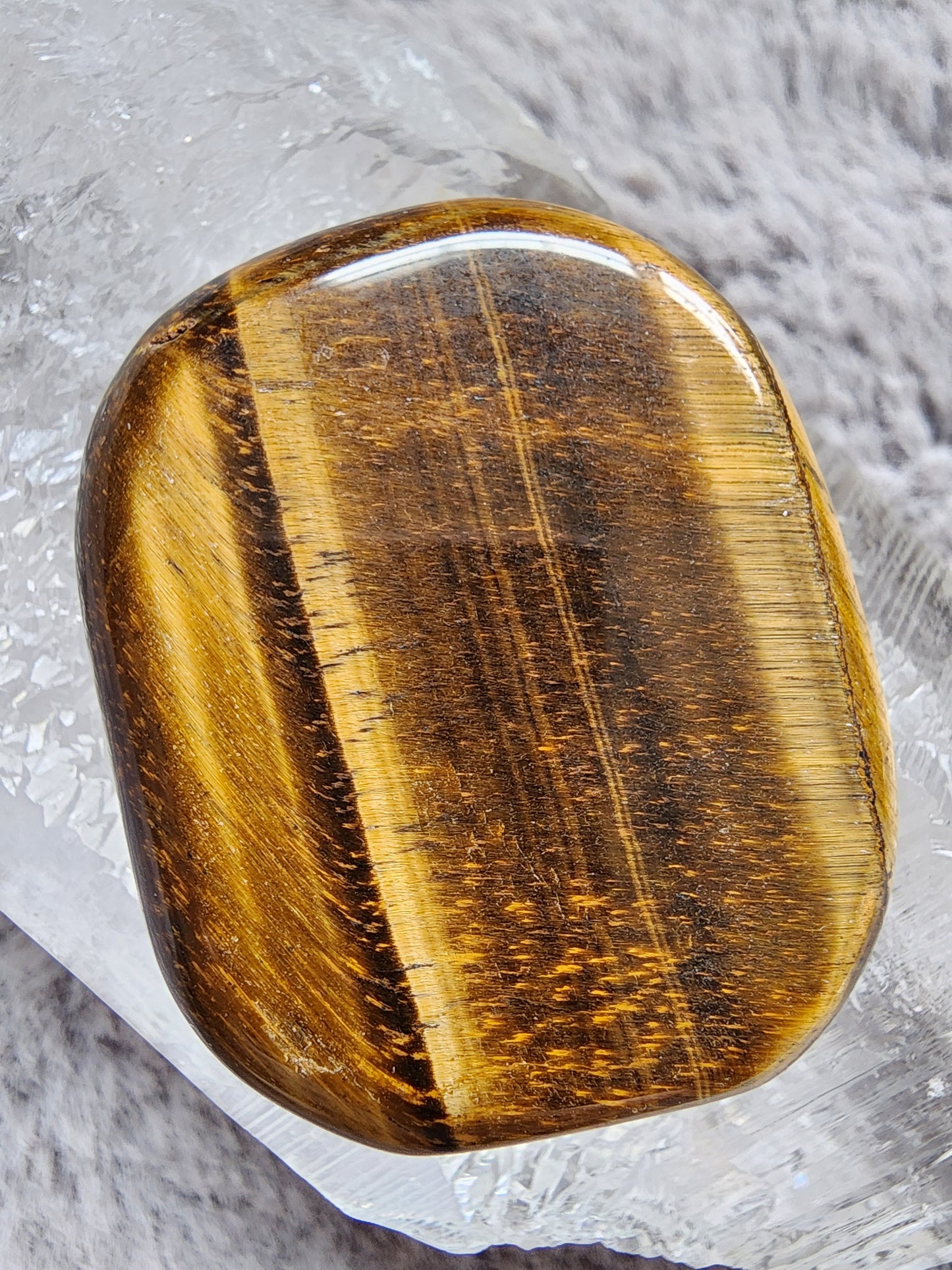Tiger Eye Palmstone