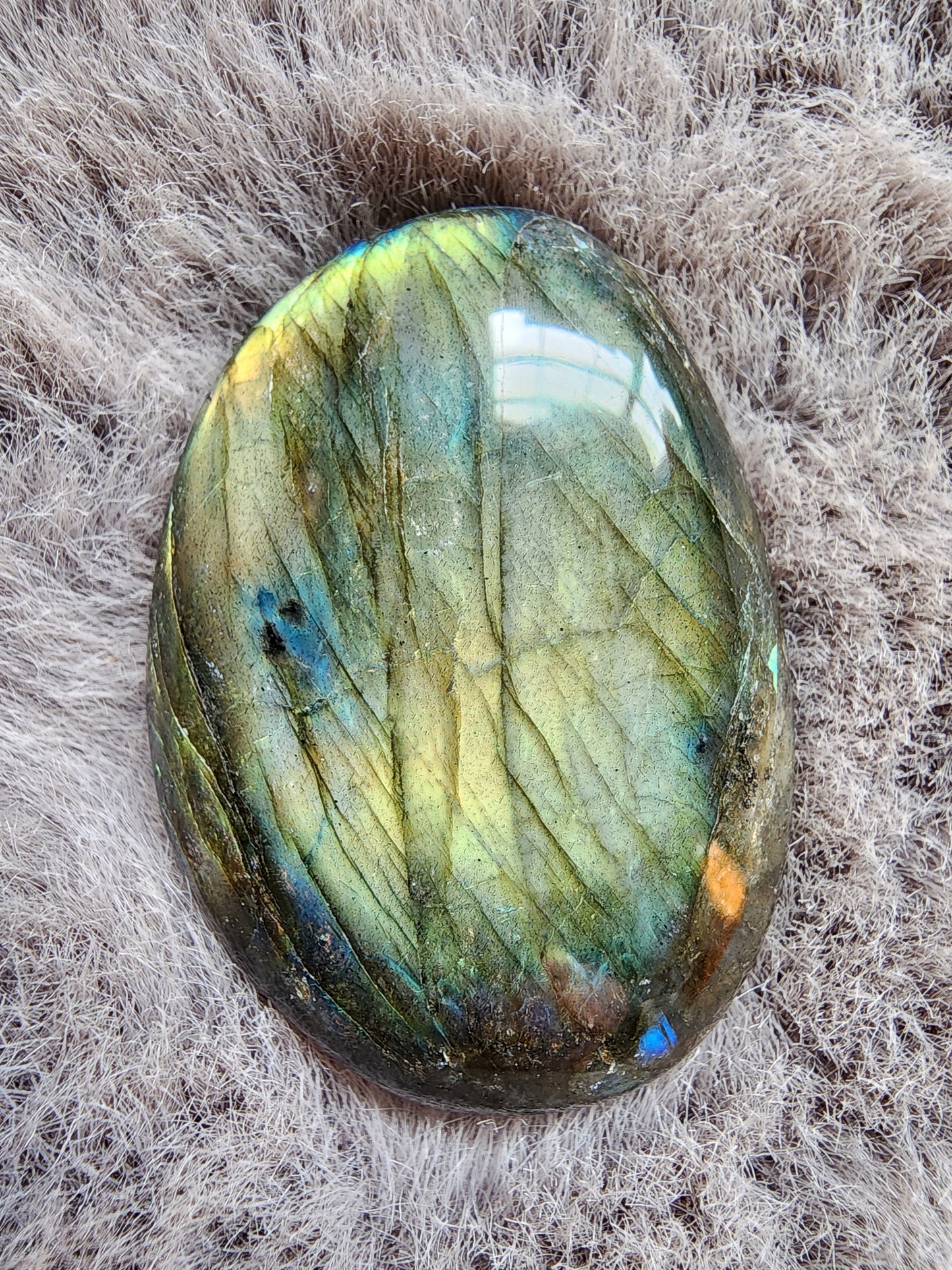 Labradorite Palmstone