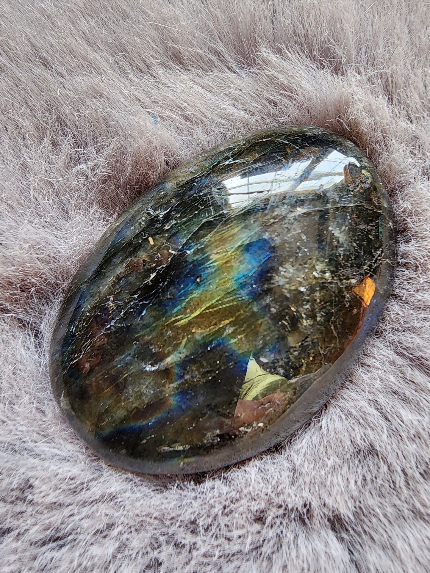 Labradorite Palmstone