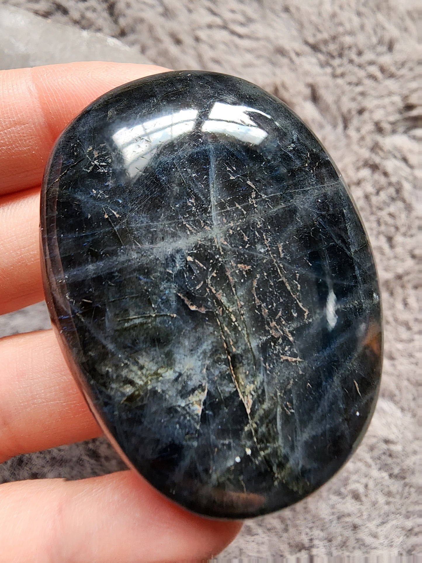 Labradorite Palmstone