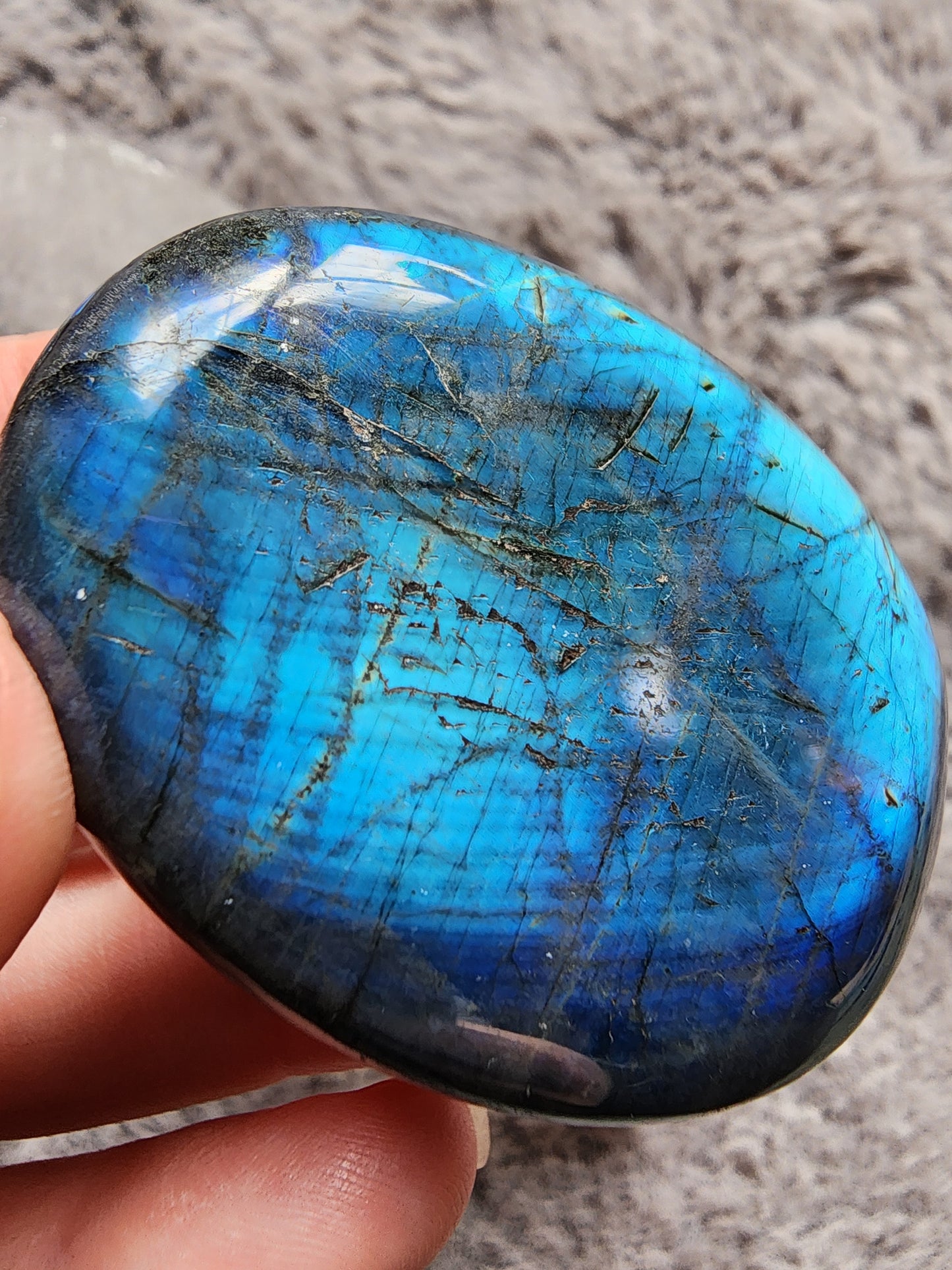 Labradorite Palmstone