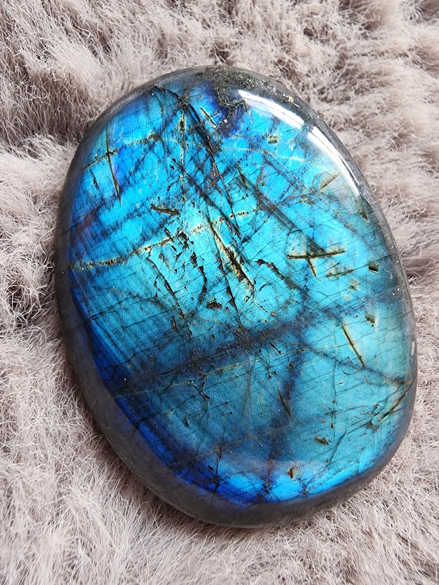 Labradorite Palmstone