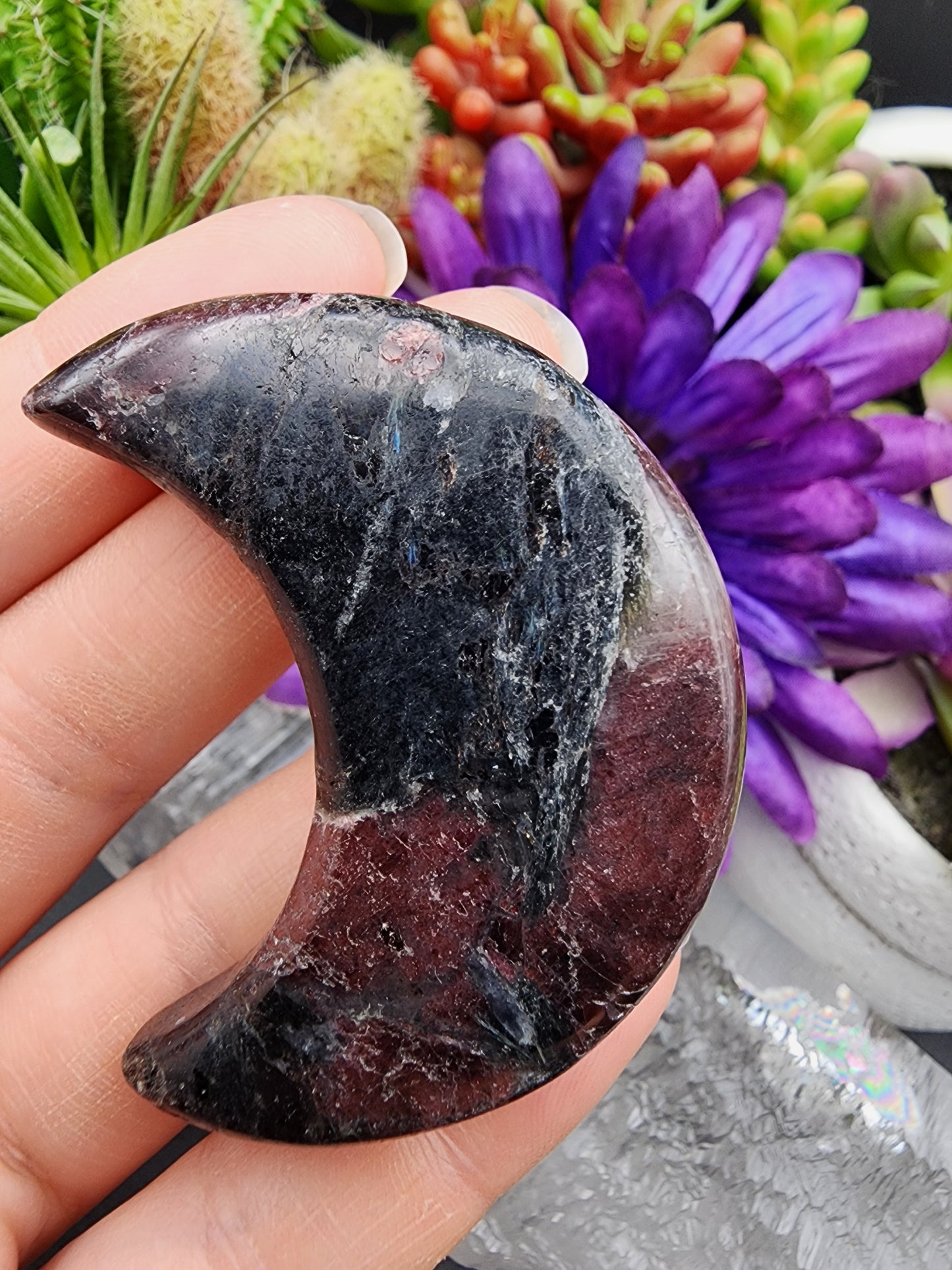 Arfvedsonite Garnet Moon
