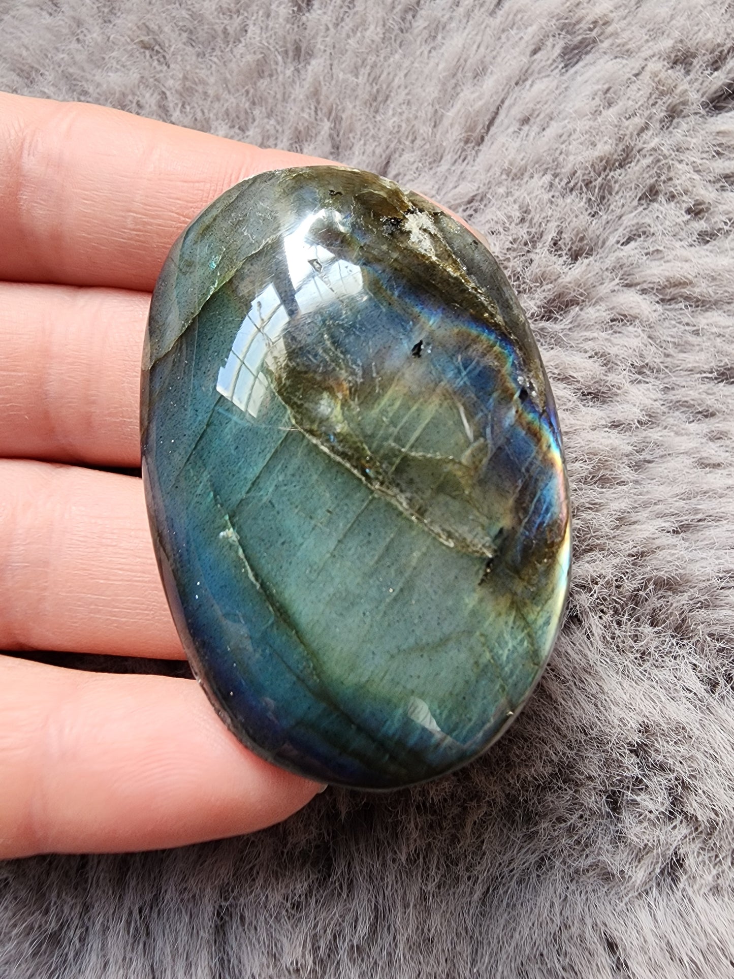 Labradorite Palmstone