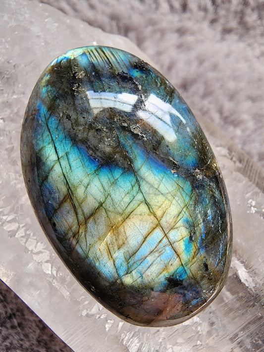 Labradorite Palmstone