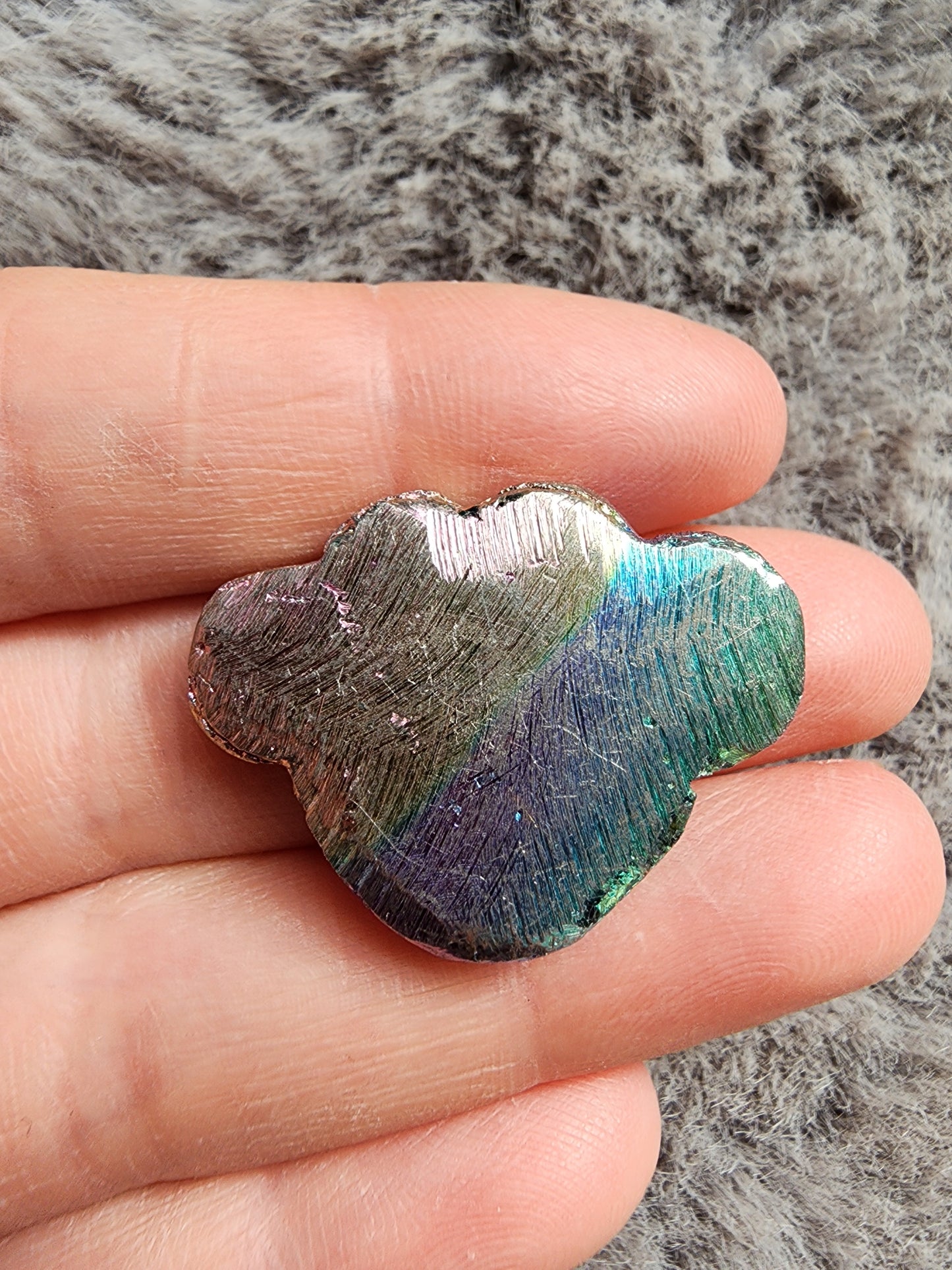 Bismuth Pawprint