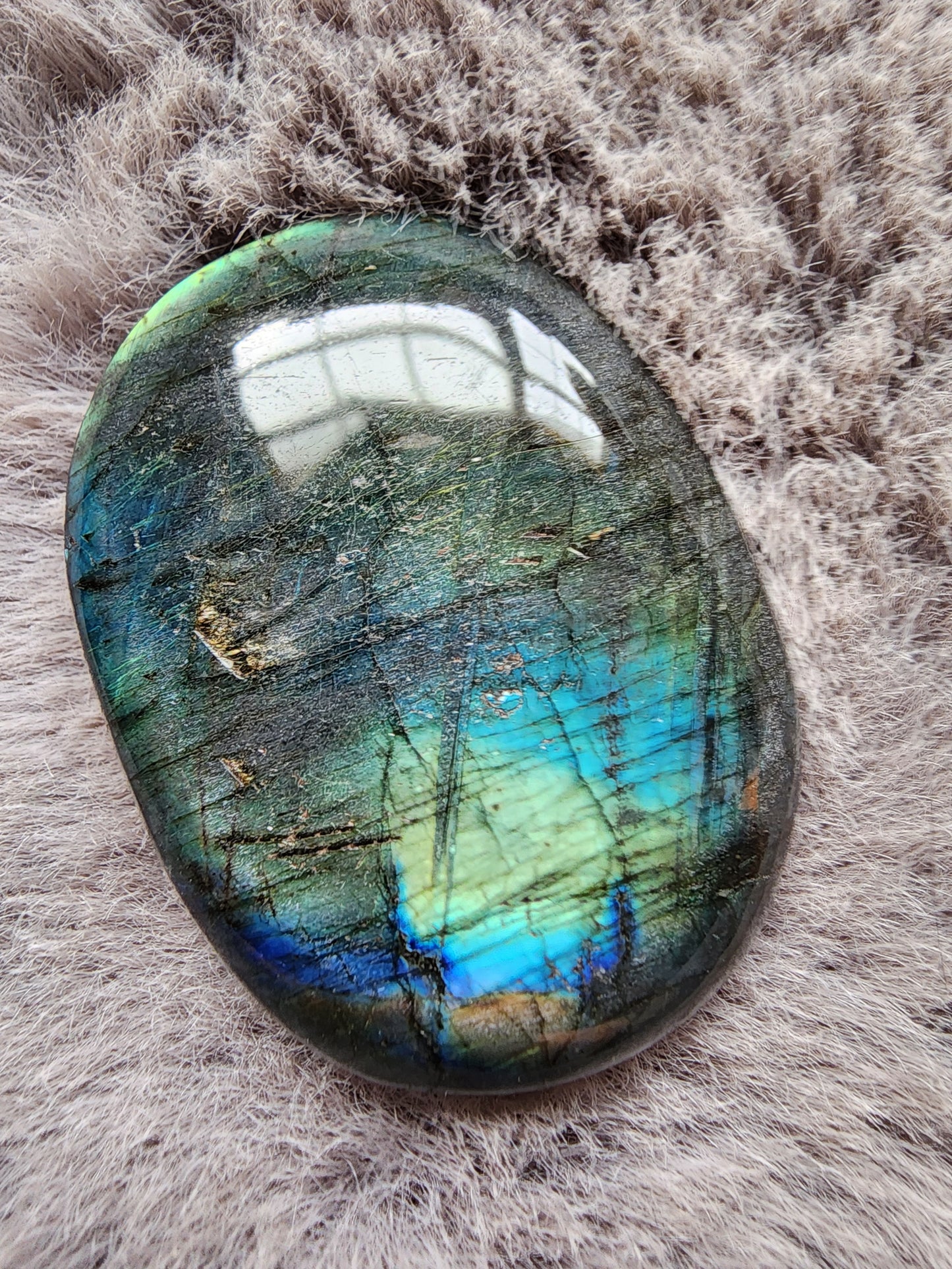 Labradorite Palmstone