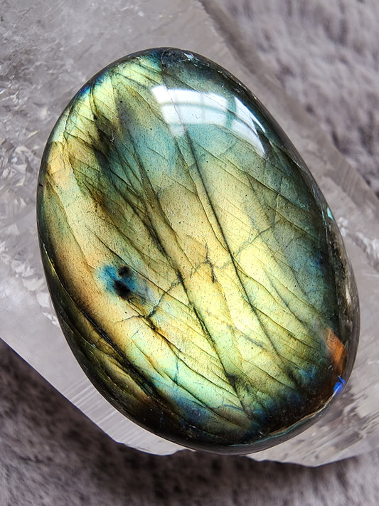 Labradorite Palmstone