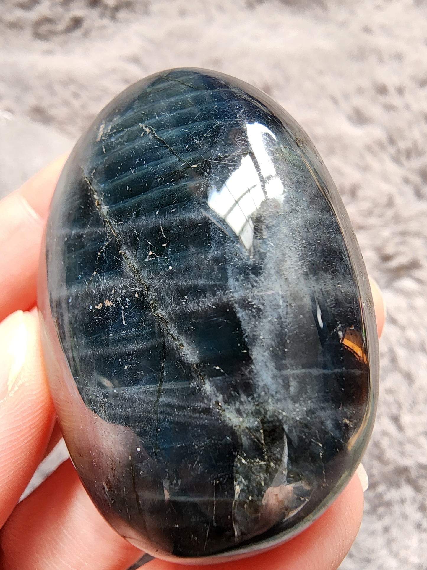 Labradorite Palmstone