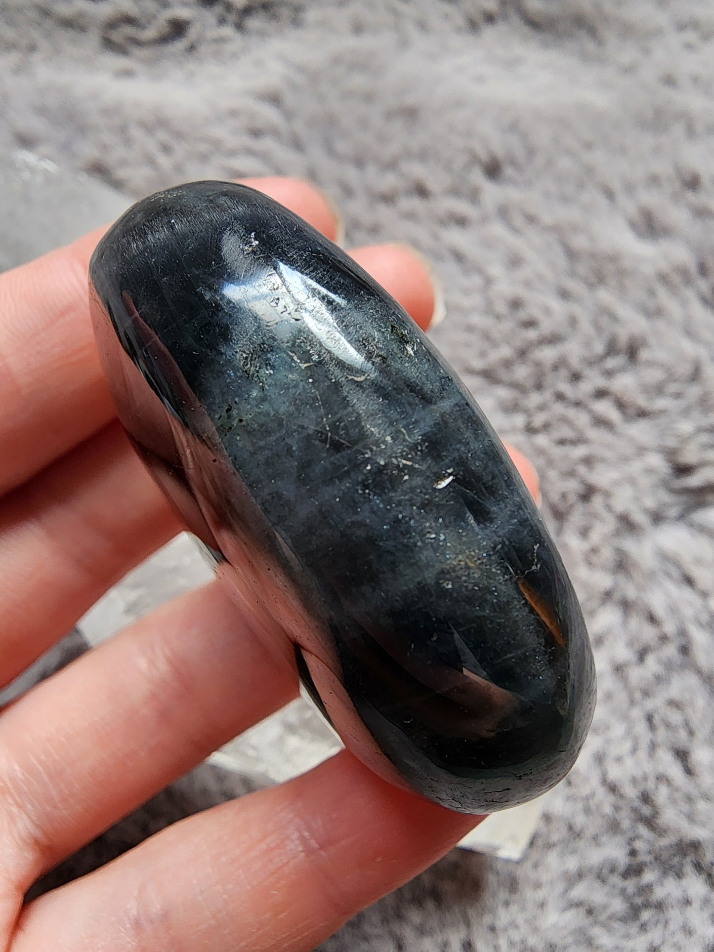 Labradorite Palmstone