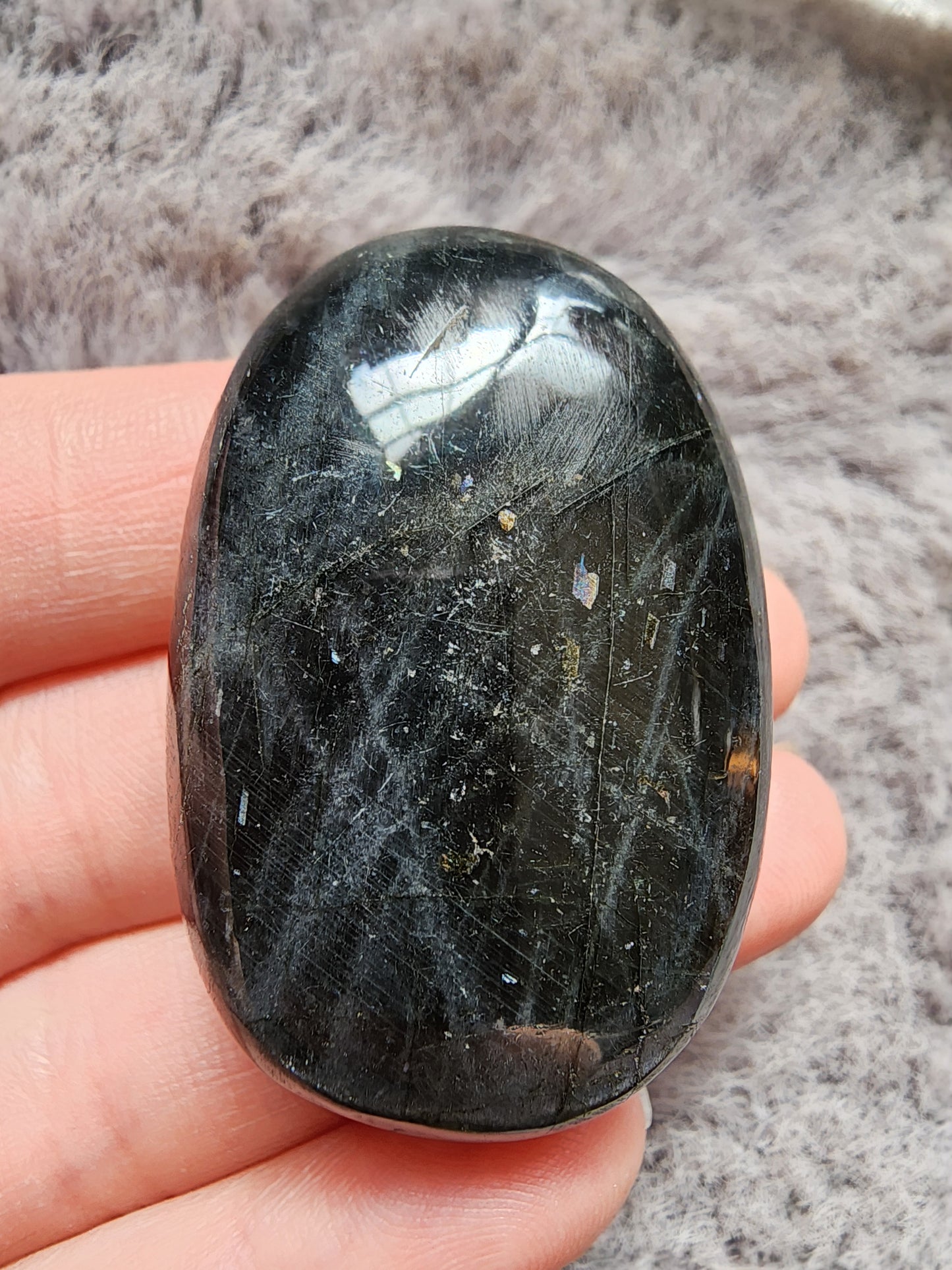 Labradorite Palmstone