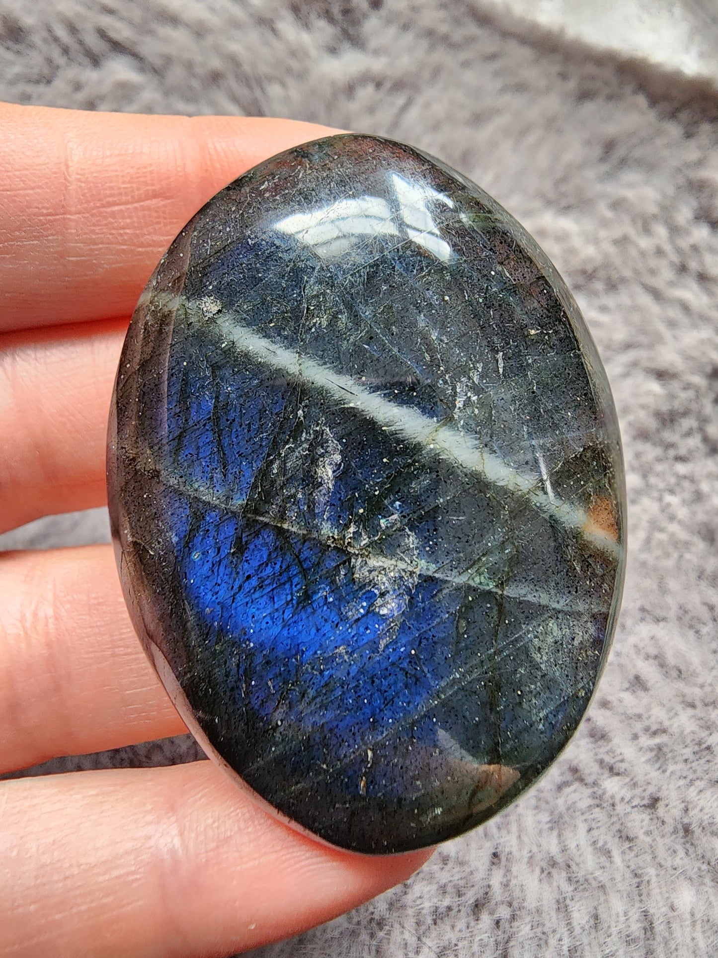 Labradorite Palmstone