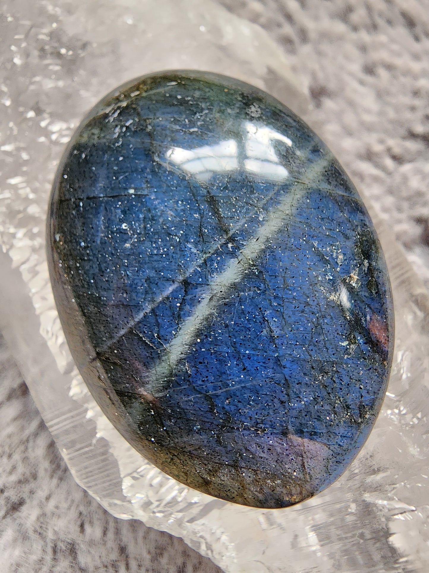 Labradorite Palmstone