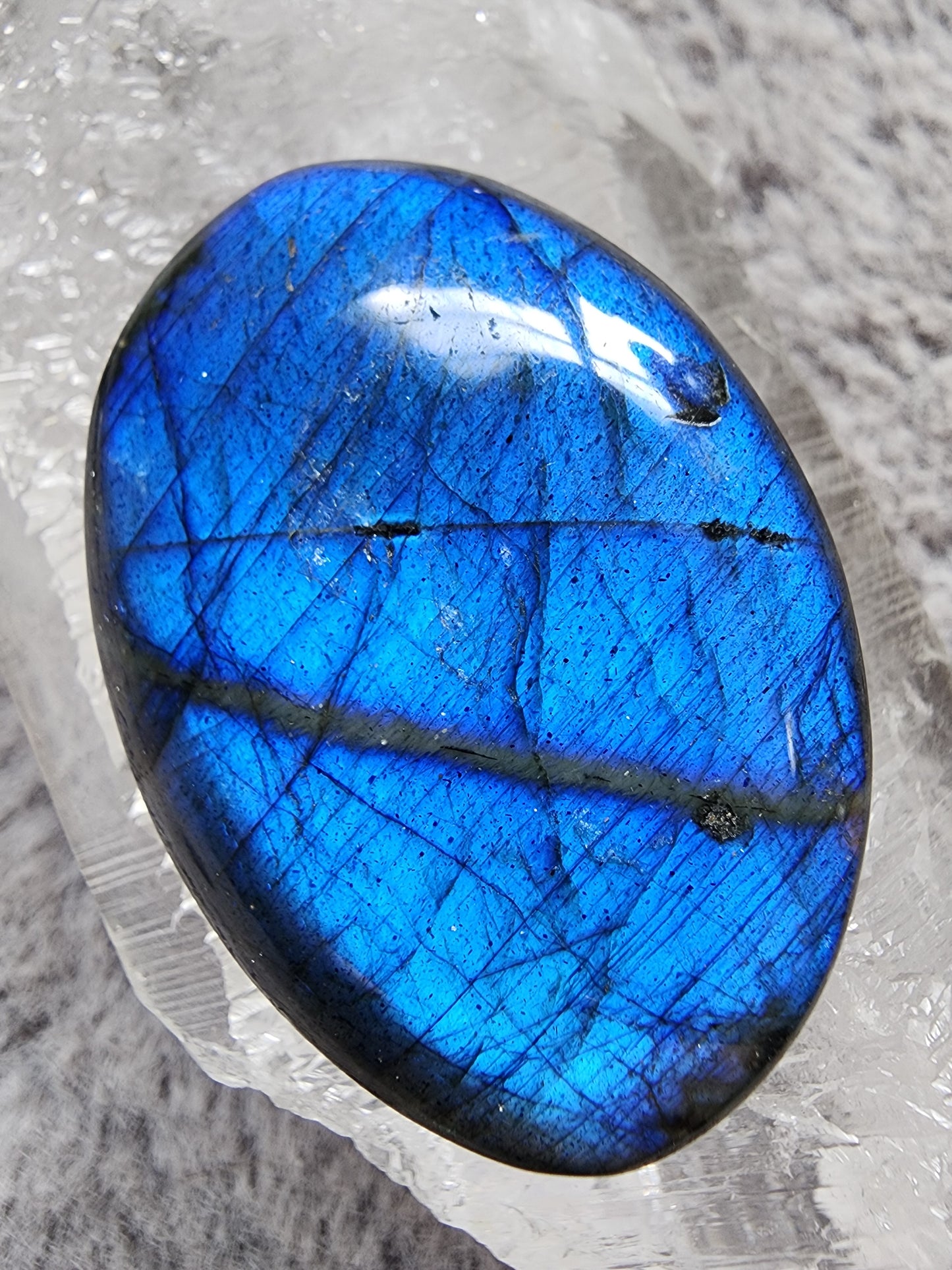 Labradorite Palmstone