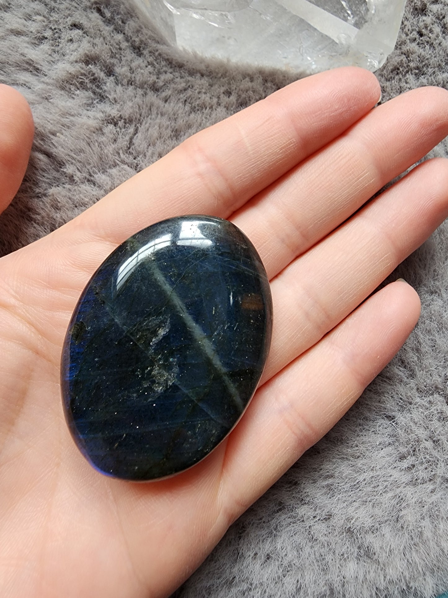 Labradorite Palmstone