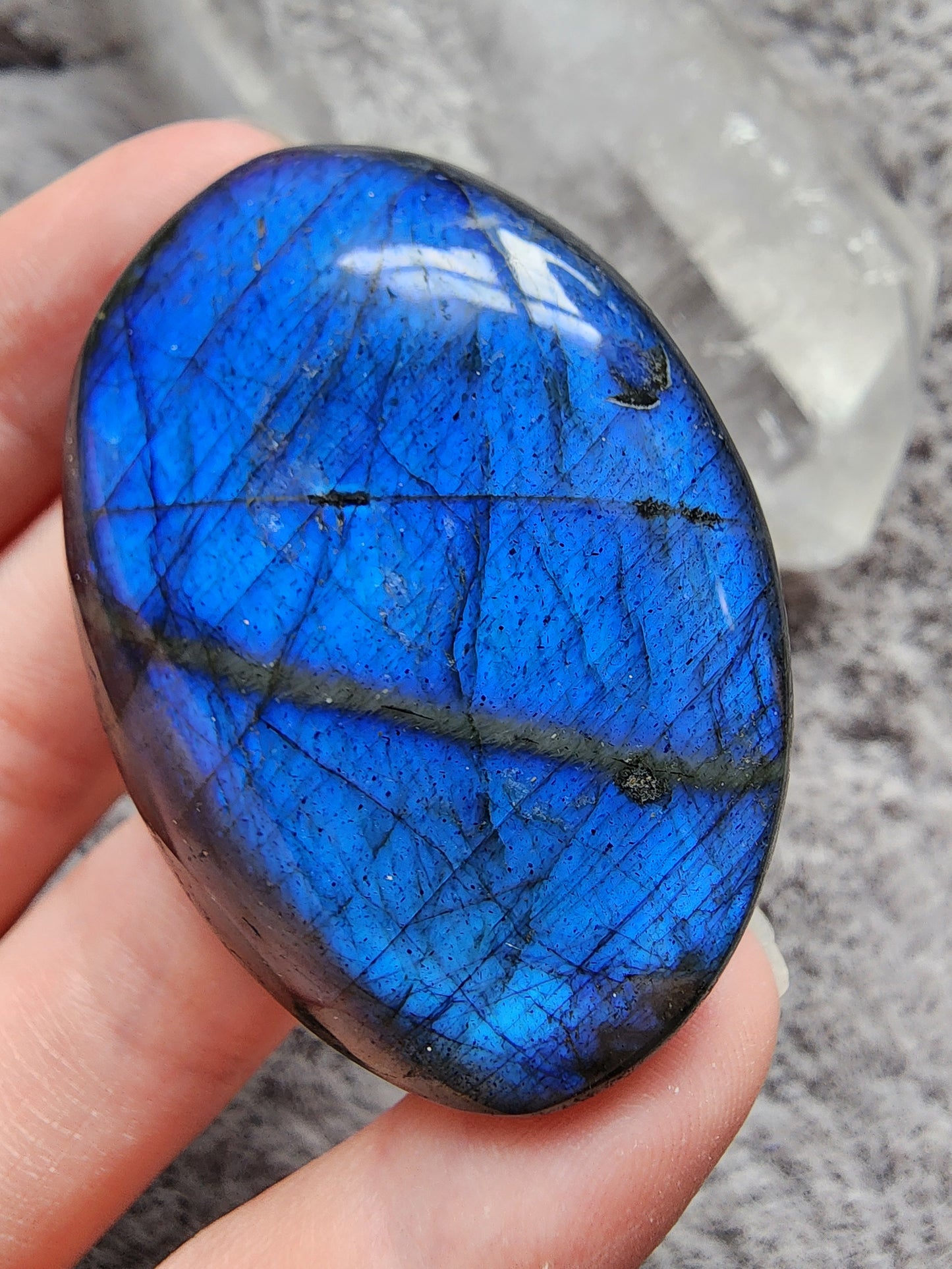 Labradorite Palmstone