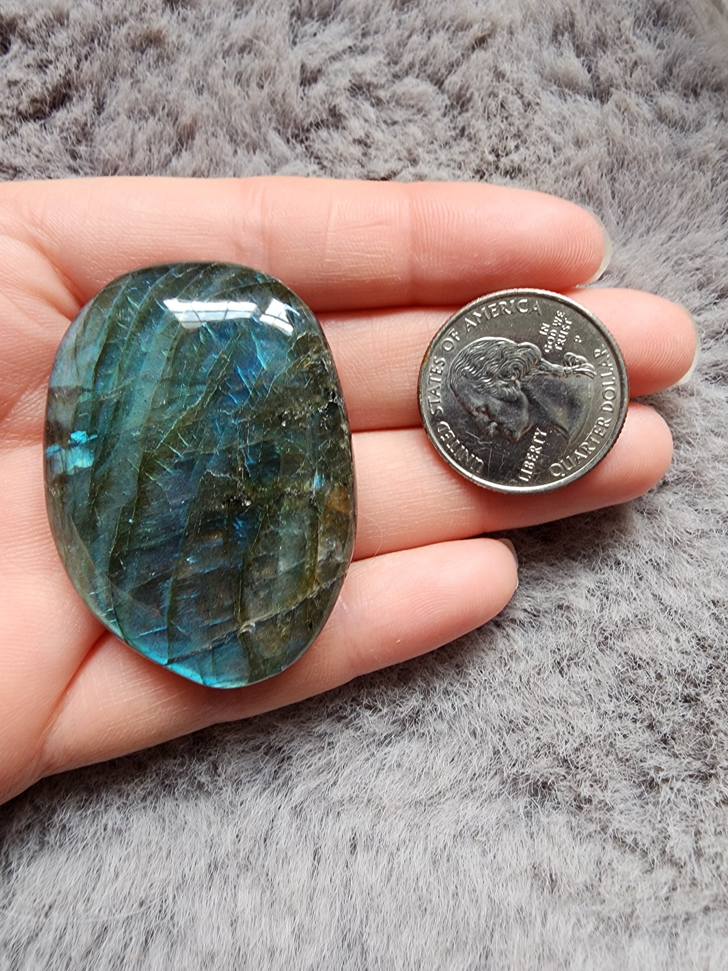 Labradorite Palmstone