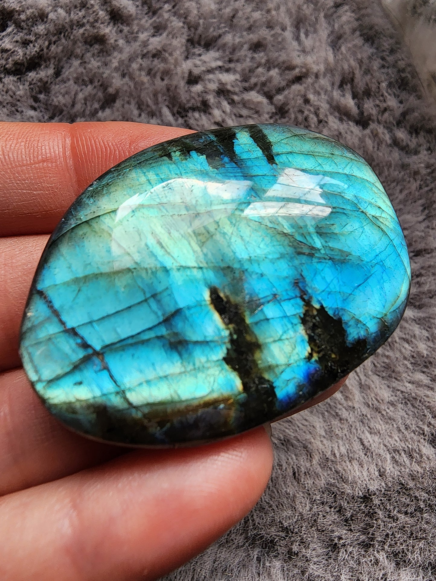 Labradorite Palmstone